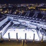 Hala w zimowej scenerii.