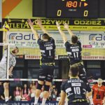 Bilety na mecze koszykarzy i siatkarek w Internecie